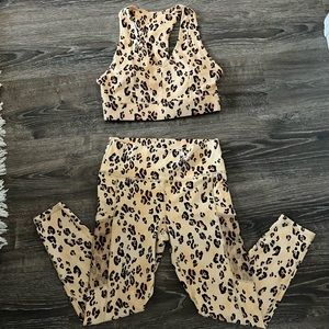 Fabletics size Medium matching cheetah print set